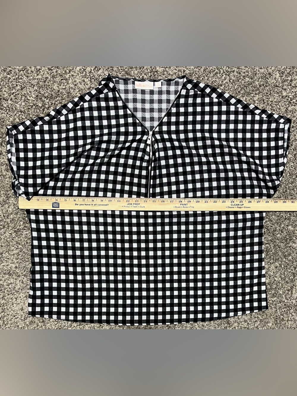 Belle By Kim Gravel Black & White Gingham Signature Zip-Front Woven Blouse! 1X. - Picture 13 of 14
